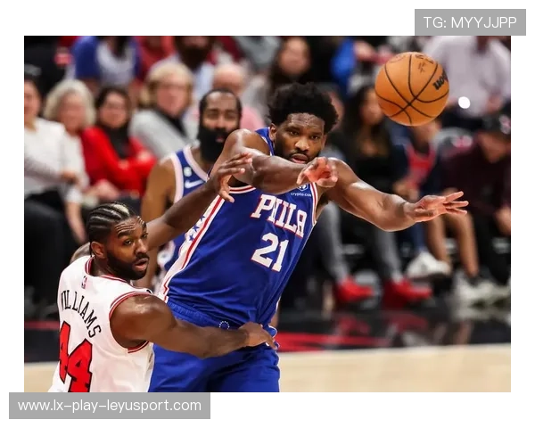 公牛封锁传球路线，防守层次进一步增强