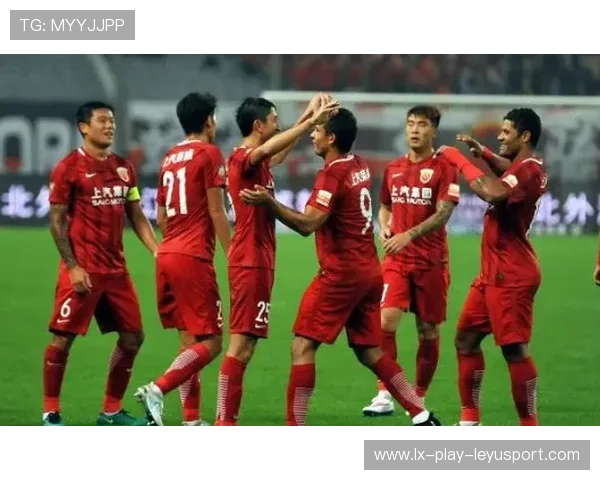 上海海港稳步前进，外援实力撑起卫冕希望